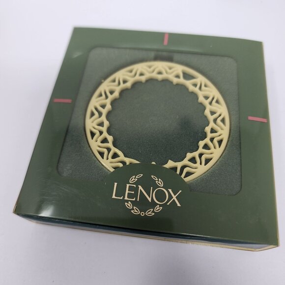 Lenox Yuletide Glowlites Heart Tea Light Holder and Round Ornament 2pc Set - Picture 2 of 10